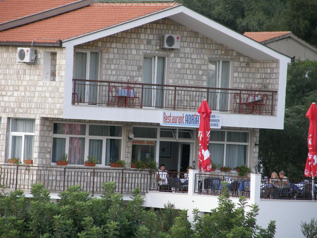 Guest House & Restaurant Adriatic Klek Exterior foto