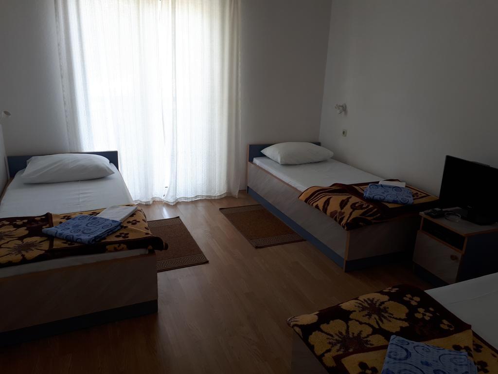 Guest House & Restaurant Adriatic Klek Exterior foto